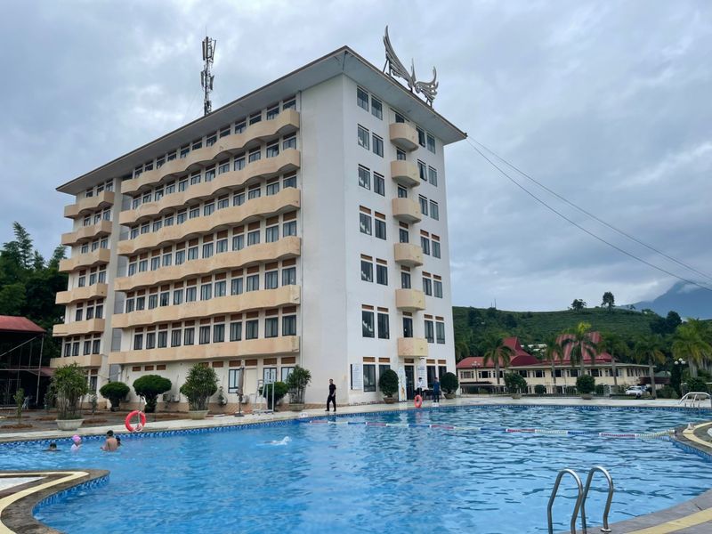 Bể bơi